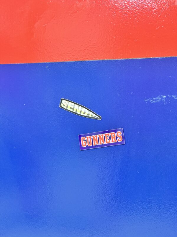 Magnet - Image 2